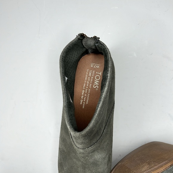 Toms Leila Green Suede Leather Ankle Block Heel Boots size 7.5 - Picture 6 of 7